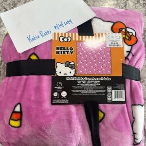 Hello Kitty Queen Halloween Candy Corn blanket